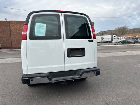 Used 2020 Chevrolet Express 2500 w/ Driver Convenience Package image 4
