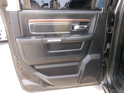 Used 2015 RAM 2500 Laramie AWD/4WD image 23