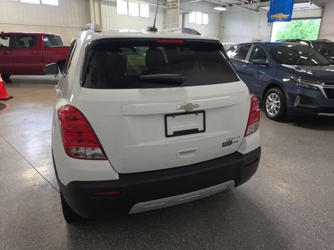 Used 2016 Chevrolet Trax LT w/ LT Convenience Package AWD/4WD image 3