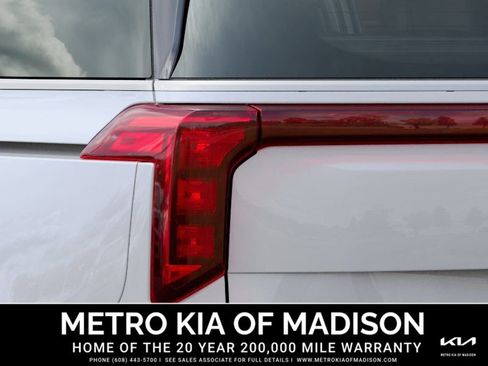 New 2026 Kia Carnival EX FWD image 11