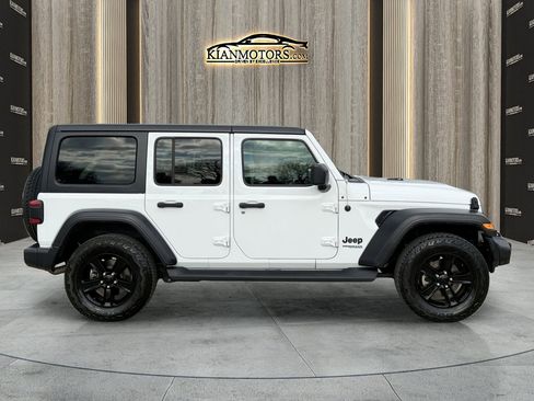 Used 2021 Jeep Wrangler Unlimited Sport image 8