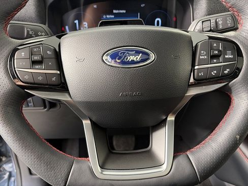 Certified 2025 Ford Explorer ST-Line w/ Premium Package image 16