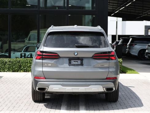 Used 2024 BMW X5 xDrive40i AWD/4WD image 6