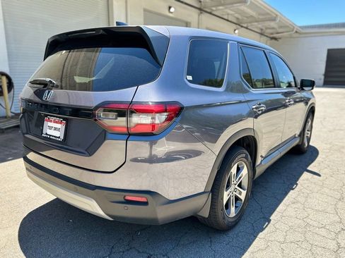 Used 2025 Honda Pilot EX-L image 7