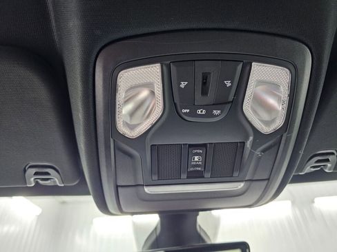 Used 2021 RAM 1500 Big Horn AWD/4WD image 18
