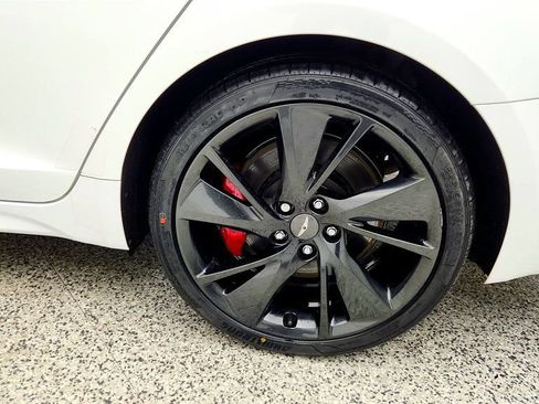Used 2023 Genesis G70 3.3T w/ Sport Prestige Package RWD image 9