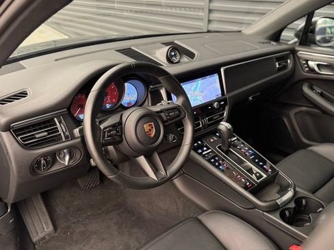Certified 2023 Porsche Macan GTS AWD/4WD image 4