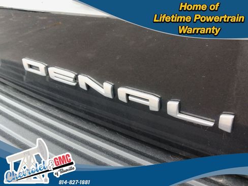 Used 2021 GMC Yukon Denali image 35