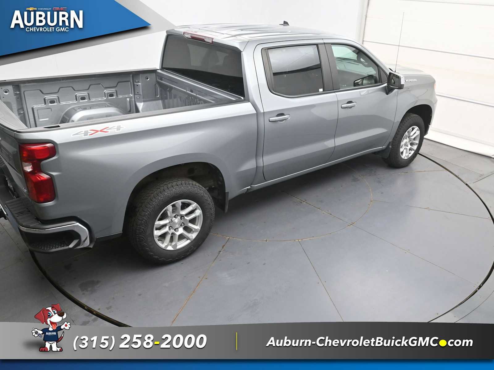 Used 2024 Chevrolet Silverado 1500 LT AWD/4WD image 34