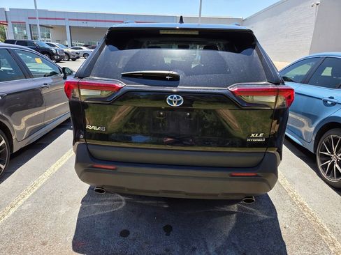Used 2023 Toyota RAV4 XLE w/ Convenience Package AWD/4WD image 6