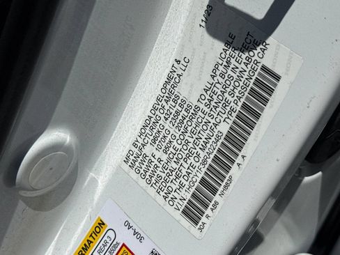 Certified 2024 Honda Accord EX image 27