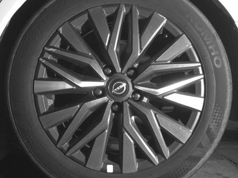 Used 2025 Nissan Altima 2.5 SV image 14