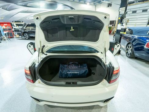 Used 2014 Maserati GranTurismo Sport RWD image 22