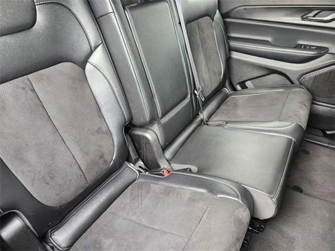 Used 2024 Jeep Grand Cherokee L Laredo image 26