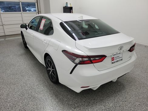 Certified 2024 Toyota Camry SE FWD image 5