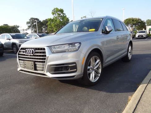 Used 2018 Audi Q7 3.0T Prestige AWD/4WD image 1