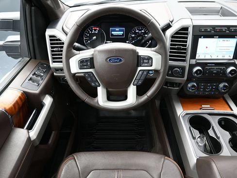 Used 2017 Ford F350 King Ranch w/ King Ranch Ultimate Package AWD/4WD image 26