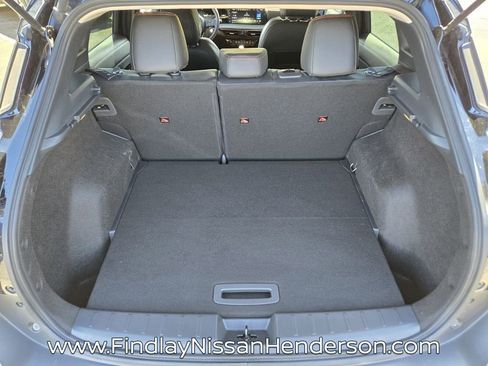 Used 2025 Nissan Kicks SR w/ SR Premium Package FWD image 15