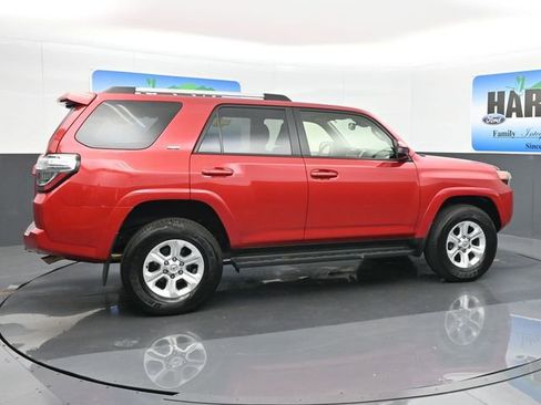 Used 2024 Toyota 4Runner SR5 image 6