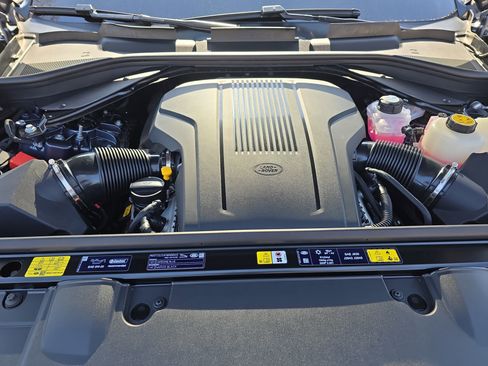 New 2026 Land Rover Range Rover Long Wheelbase SE image 30