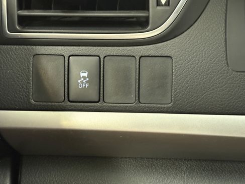 Used 2016 Toyota Camry SE FWD image 15
