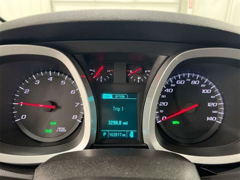 Used 2015 Chevrolet Equinox LT image 11