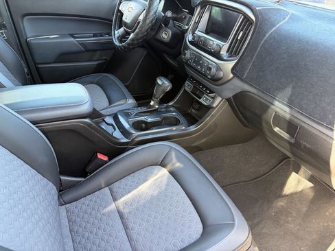 Used 2021 Chevrolet Colorado Z71 RWD image 8
