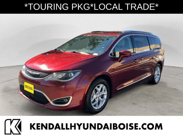 Used 2017 Chrysler Pacifica Touring-L Plus w/ Advanced Safetytec Group FWD image 1
