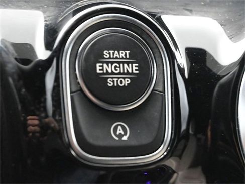 Used 2022 Mercedes-Benz CLA 250 image 27