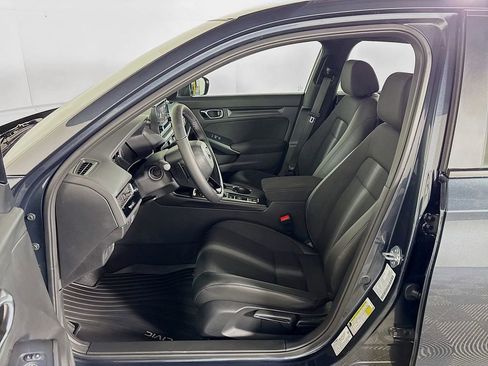 Used 2025 Honda Civic Sport image 11