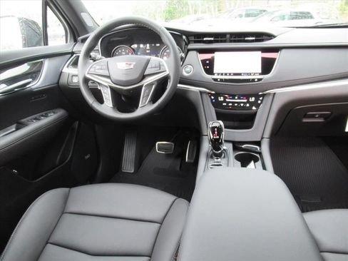 New 2026 Cadillac XT5 Sportv AWD/4WD image 12