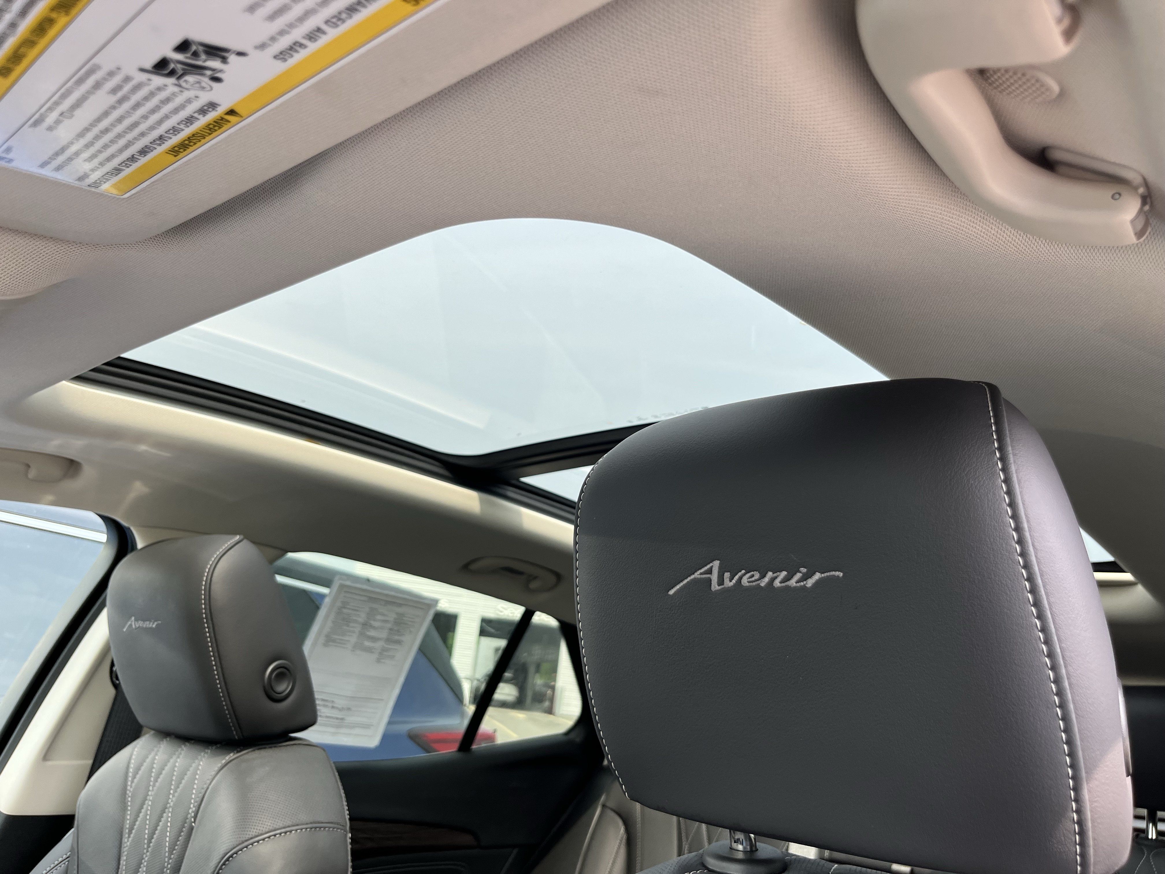 Used 2023 Buick Envision Avenir AWD/4WD image 24