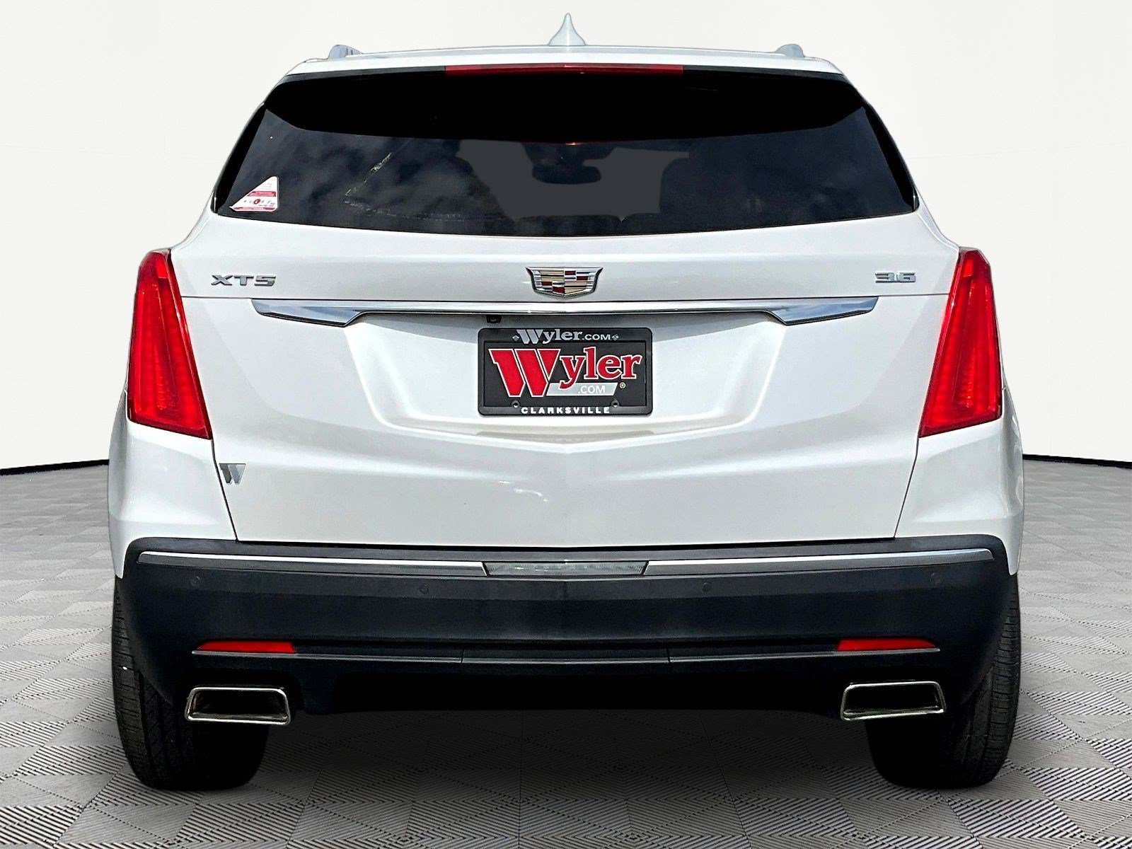 Used 2018 Cadillac XT5 Luxury FWD image 5