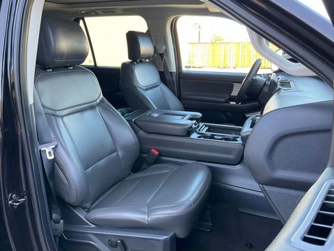 Used 2025 Ford Expedition Max Active AWD/4WD image 37