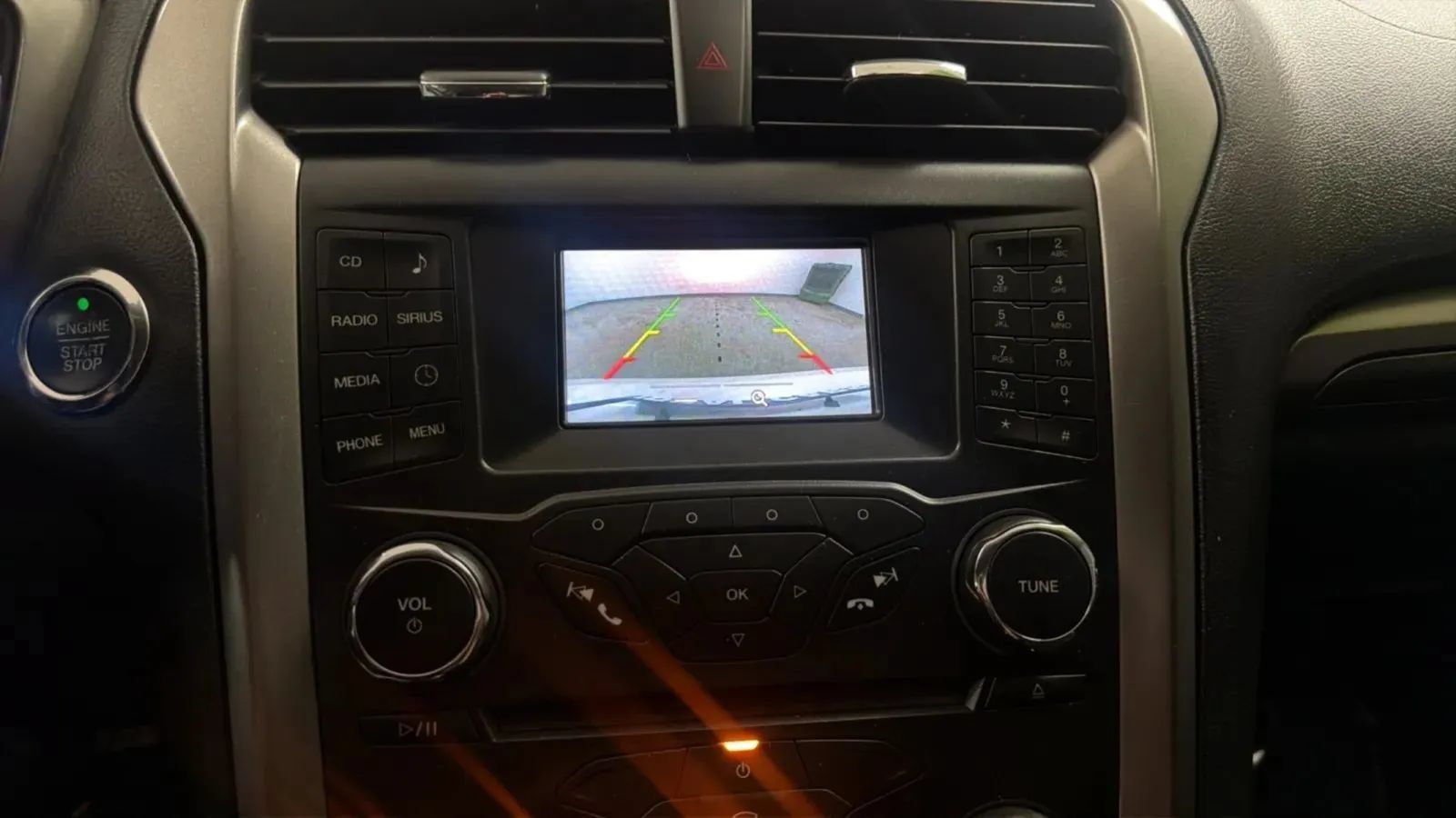 Used 2017 Ford Fusion SE w/ Equipment Group 201A FWD image 14
