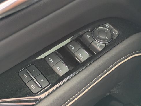 Certified 2024 Cadillac Escalade Premium Luxury AWD/4WD image 22