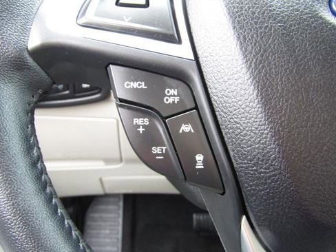 Used 2024 Ford Edge Titanium w/ Titanium Elite Package image 16