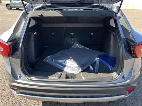 New 2026 Chevrolet Trax LT w/ Driver Confidence Package image 5