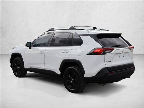 Used 2019 Toyota RAV4 XLE AWD/4WD image 8