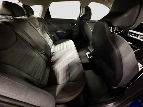 Used 2025 Kia K4 EX image 25