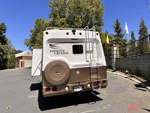 Used 2006 Ford E-450 and Econoline 450 RWD image 6