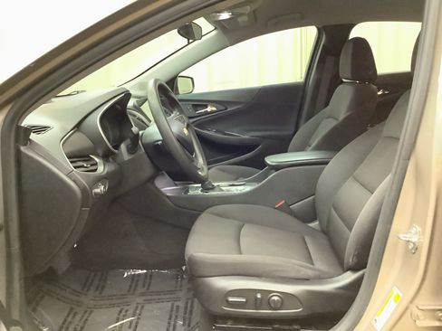 Used 2023 Chevrolet Malibu LT FWD image 13