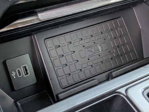 New 2025 Ford F150 Platinum w/ FX4 Off-Road Package image 18