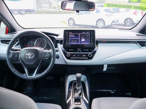 Used 2021 Toyota Corolla SE w/ SE Premium Package FWD image 13