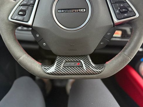 Used 2020 Chevrolet Camaro ZL1 RWD image 33