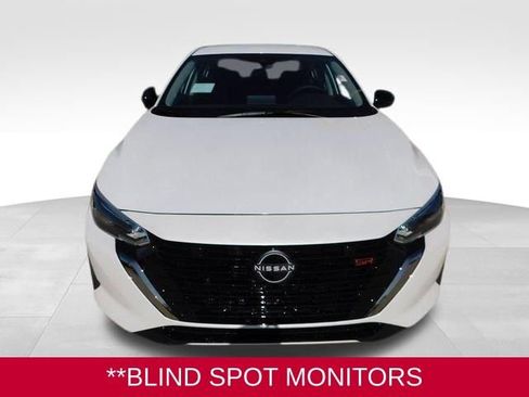 Used 2025 Nissan Sentra SR image 3