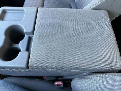 Used 2012 Ford F150 XLT w/ XLT Chrome Pkg image 28