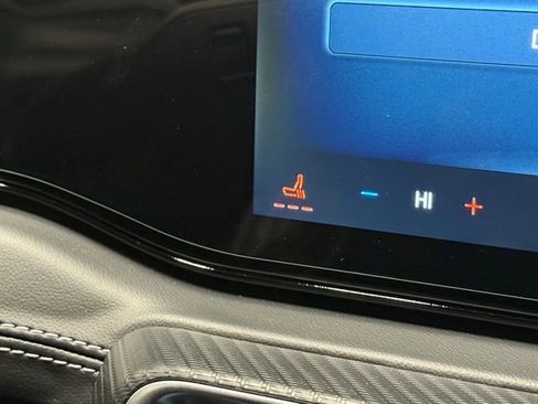 Used 2025 Ford Mustang GT Premium image 30