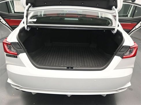 Used 2025 Toyota Camry XSE w/ Premium Plus Package image 14