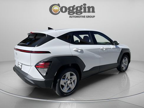 Certified 2026 Hyundai Kona SE FWD image 6